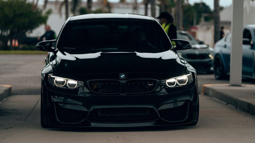 BMW　黒色